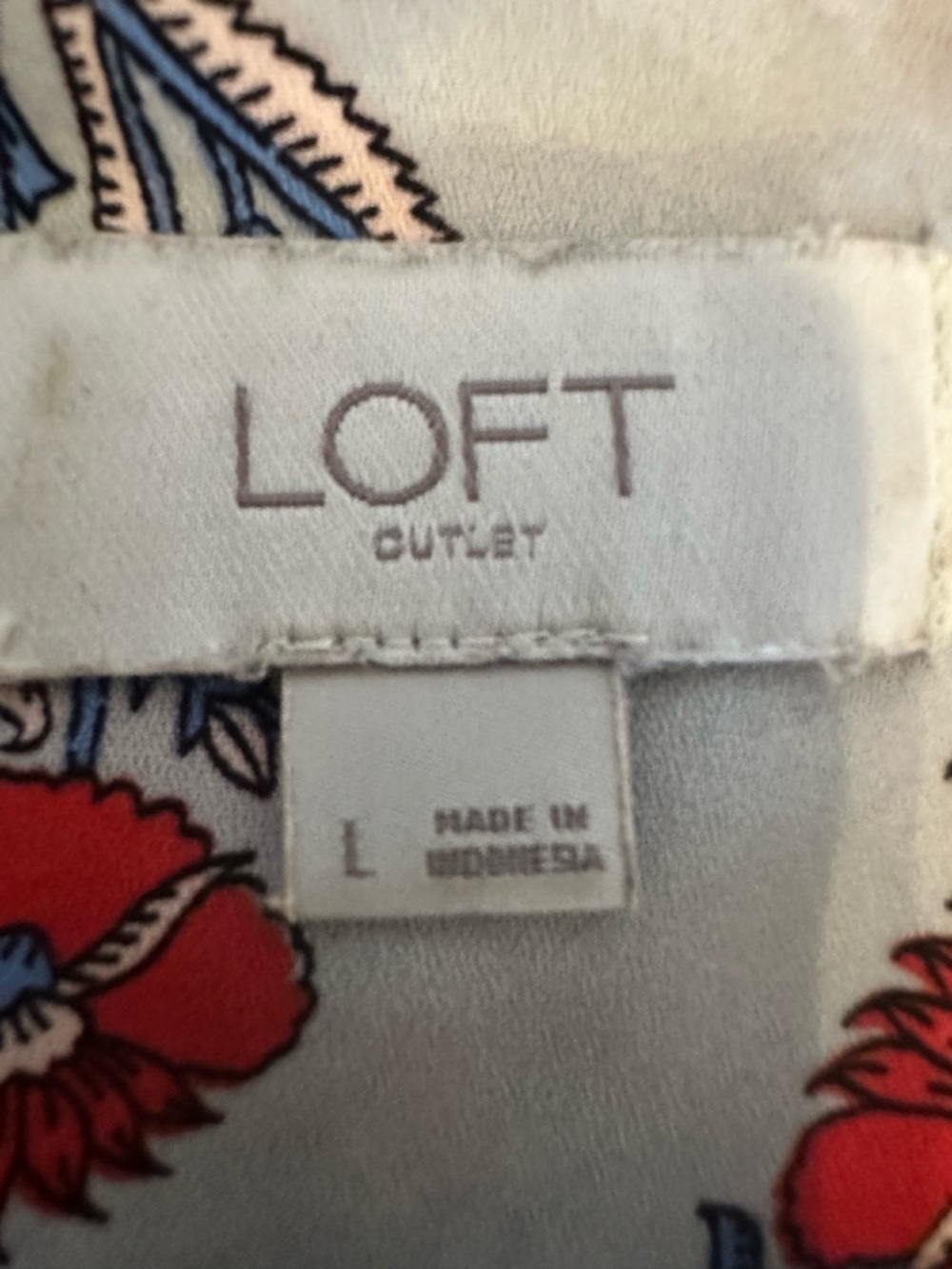 LOFT Ivory Gray Long-Sleeve Floral Peasant Blouse with Red Print sz L - Picture 12 of 13